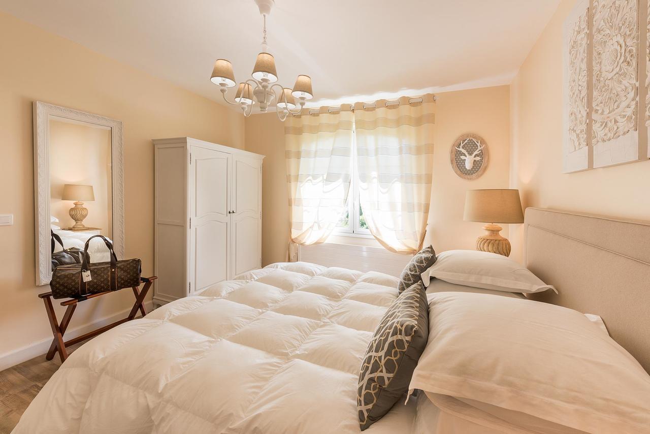 Domaine Du Bois Des Anges Bed and Breakfast Germigny-l'Eveque Eksteriør billede