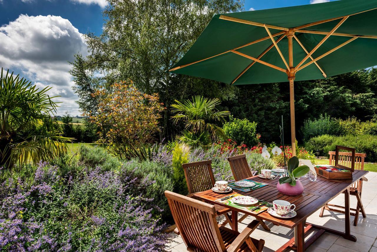 Domaine Du Bois Des Anges Bed and Breakfast Germigny-l'Eveque Eksteriør billede